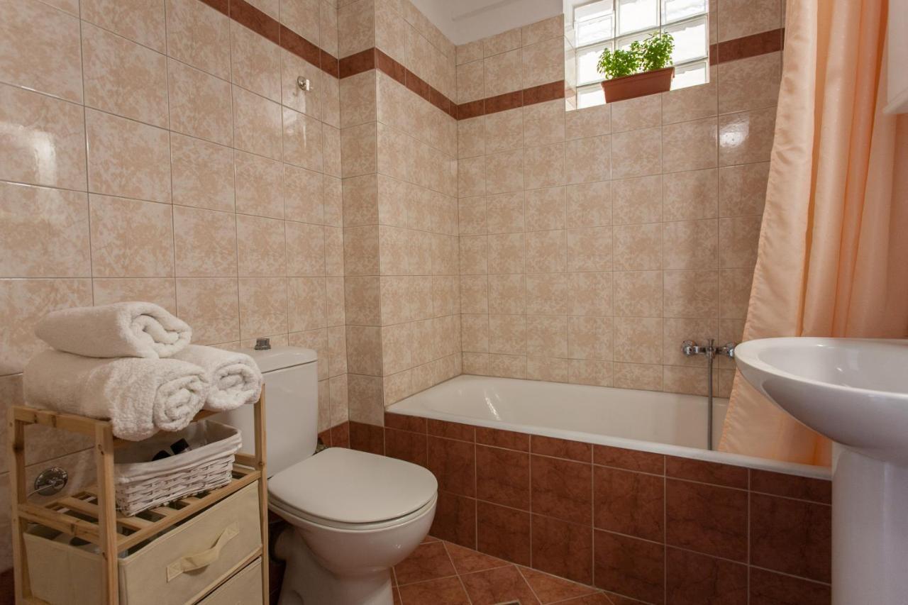 Water Lily Apartment By The Sea Rethymno  Ngoại thất bức ảnh